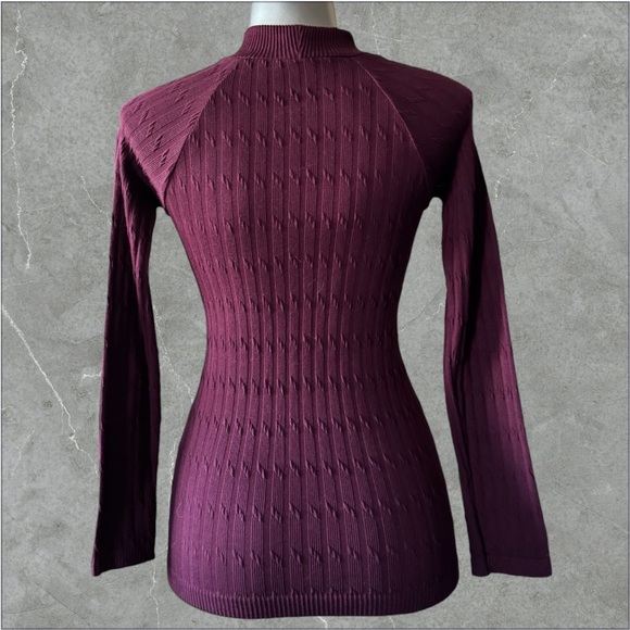 ✅Chic Cutout Ribbed Long-Sleeve Top in Wine - Picture 6 of 15